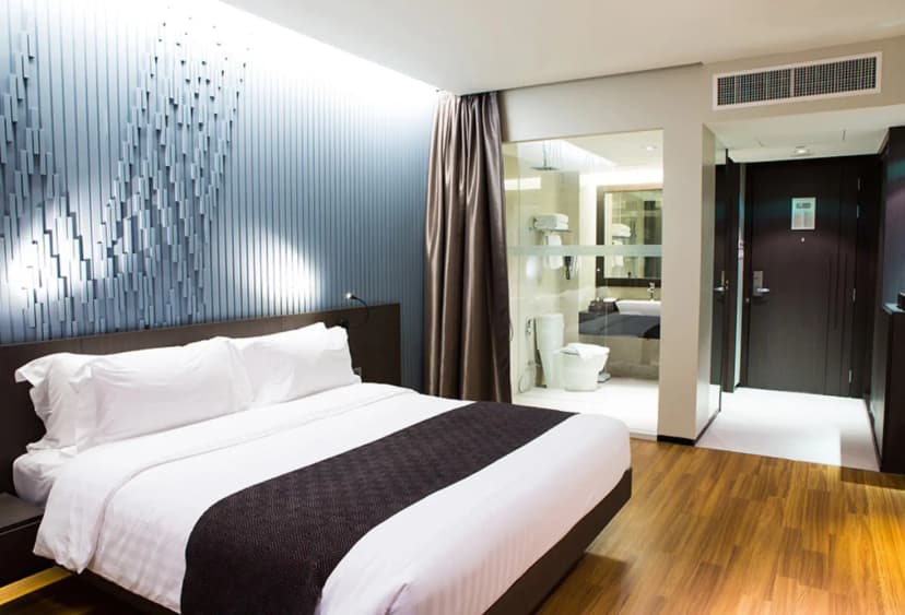Empire Hotel — photo 4