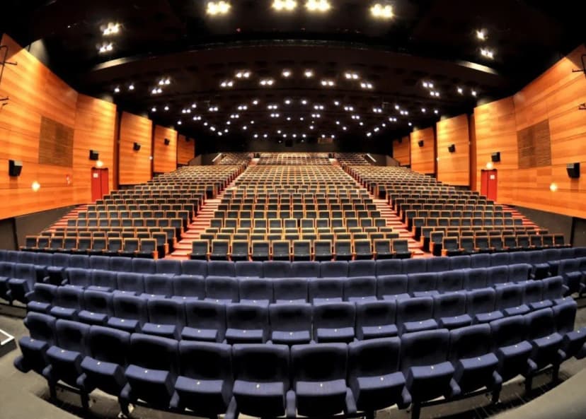 Theater of Longjumeau — photo 1
