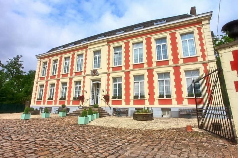 Château de Moulin le Comte — photo 1