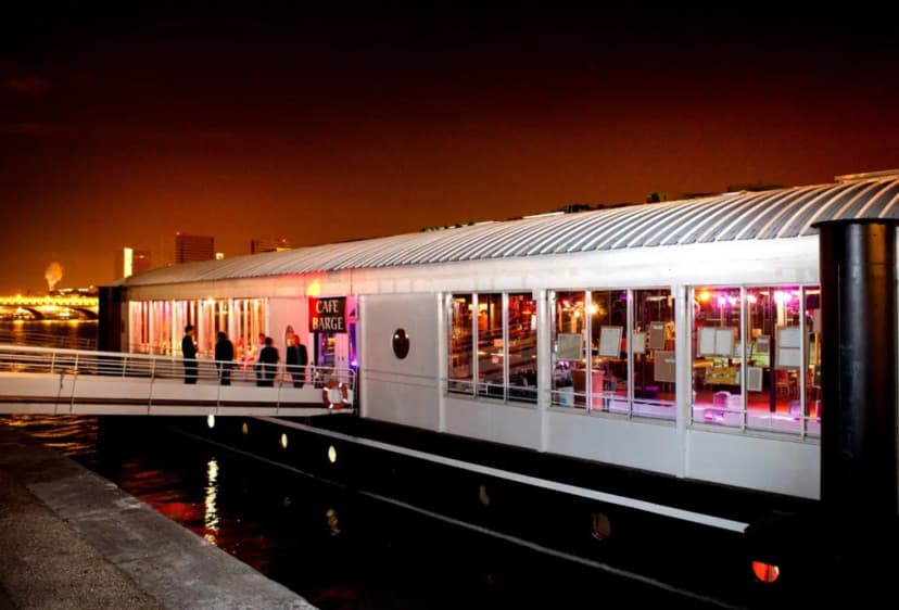 Café Barge Restaurant — photo 1