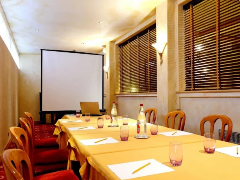Le Médicis Restaurant — photo 2