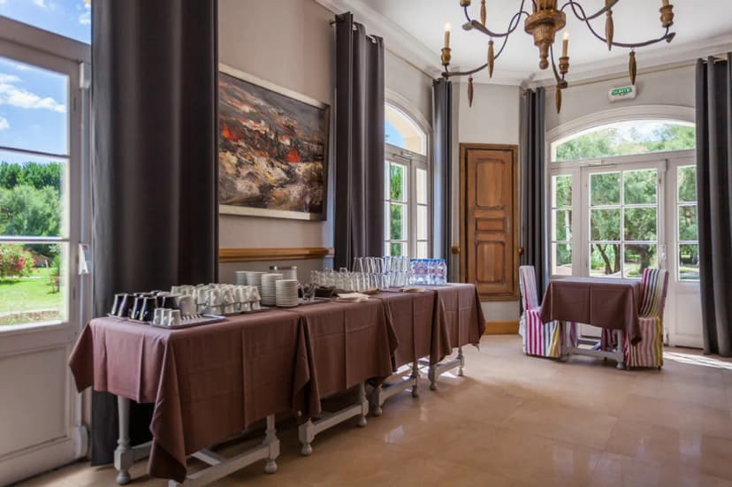 Hôtel Restaurant Le Mas Des Sables - Aigues-Mortes — photo 4