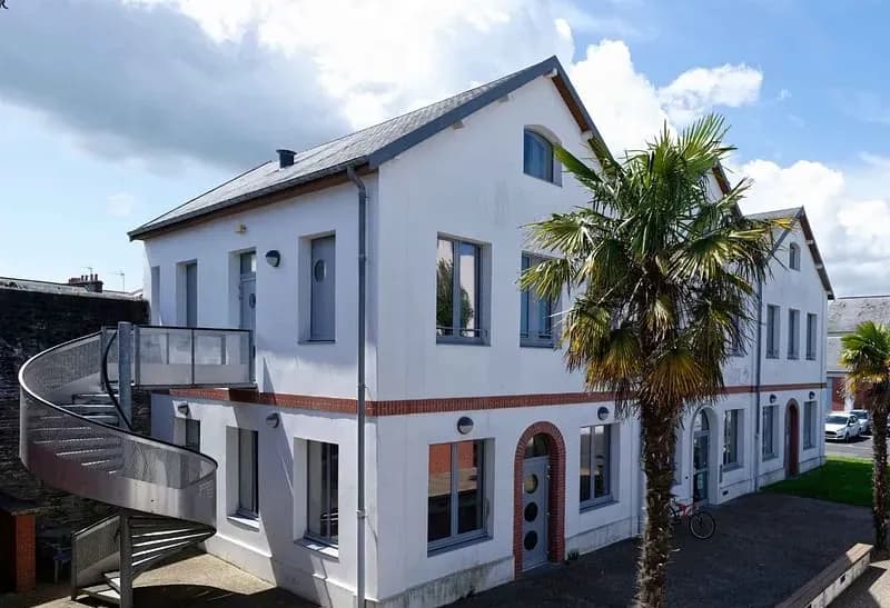 Youth hostel — photo 1