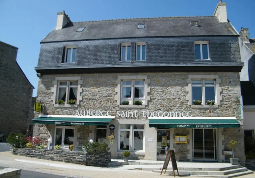 Auberge _ Saint-Thegonnec — photo 1