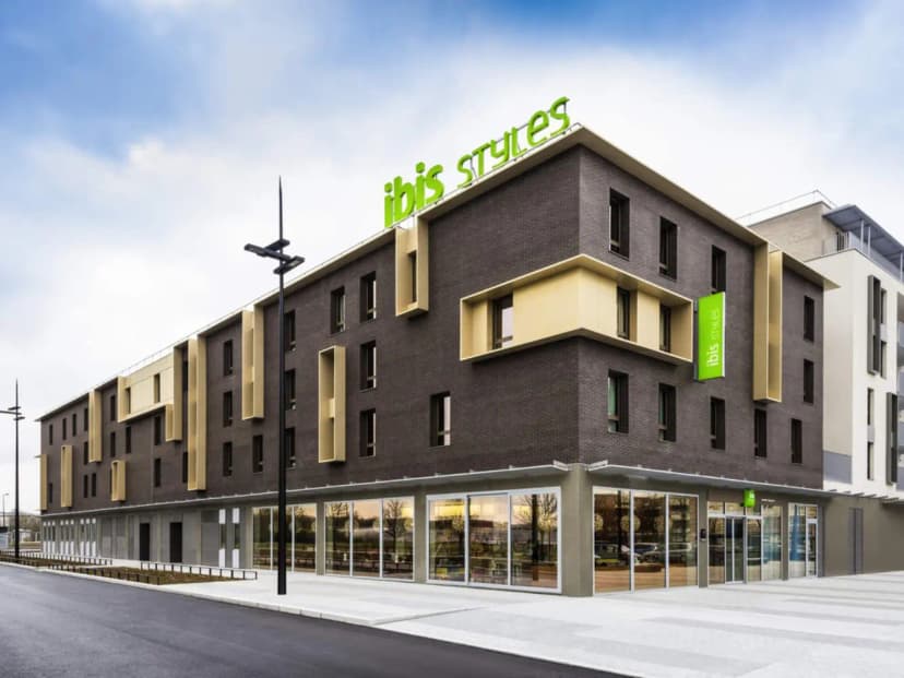 ibis Styles Guyancourt Versailles — photo 1