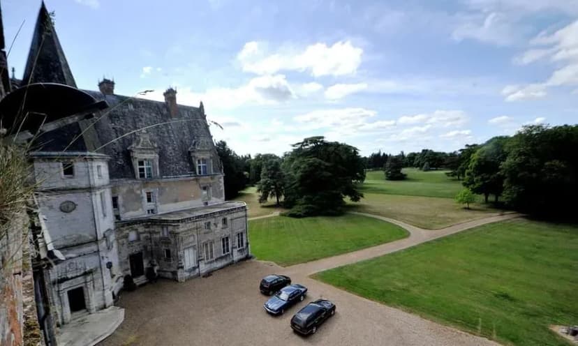 Château de Courtalain — photo 1