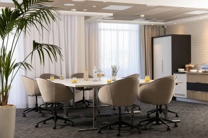 Hampton by Hilton Tours Centre — photo 2