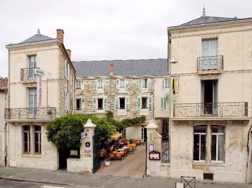Logis Hôtel le Fontarabie — photo 1