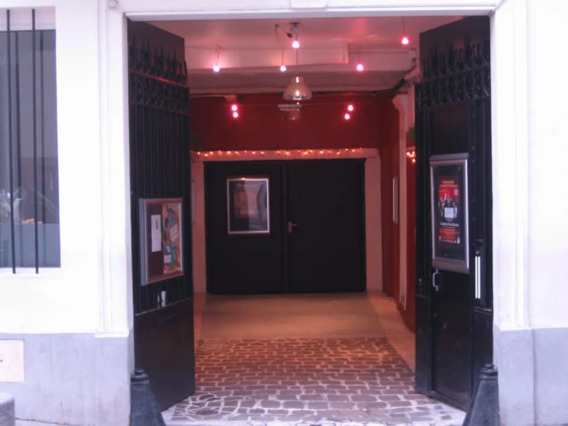Théâtre La Reine Blanche Scène des Arts et des Sciences — photo 4