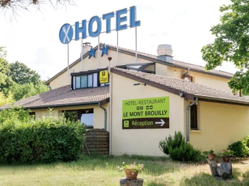 Hôtel Restaurant le Mont Brouilly — photo 1