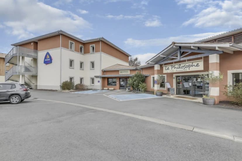 Relais Akena La Brède Hotel — photo 1