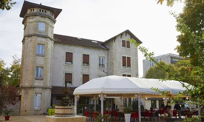 Logis Hôtel la Commanderie de Champarey — photo 1