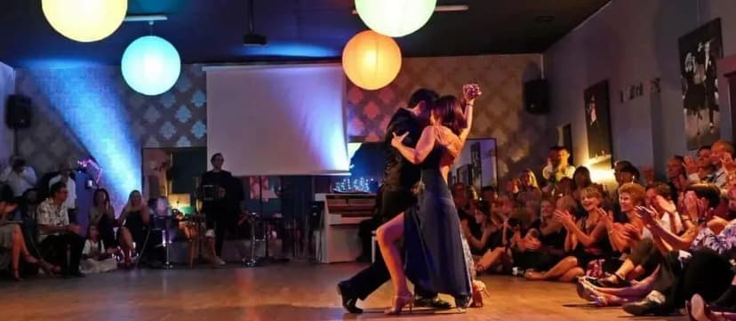 Aix-En-Tango — photo 3