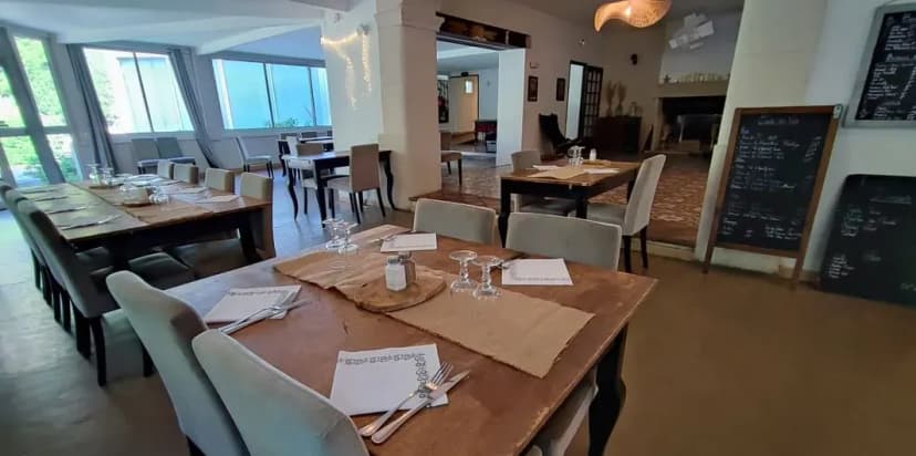 Hôtel Restaurant du Parc - Gémenos — photo 5
