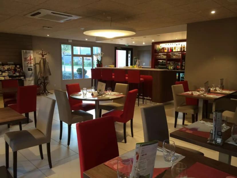Hôtel Restaurant Campanile Reims Sud - Bezannes — photo 4