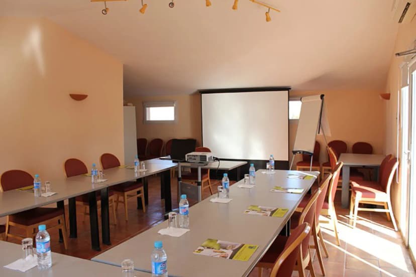 Logis Hôtel le Mas de Jossyl — photo 2