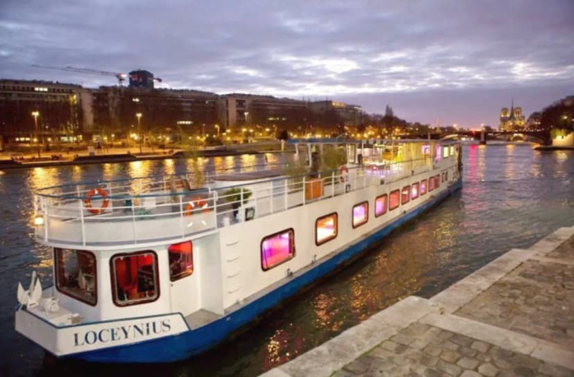 Le Loceynius - Location Péniche Paris — photo 1