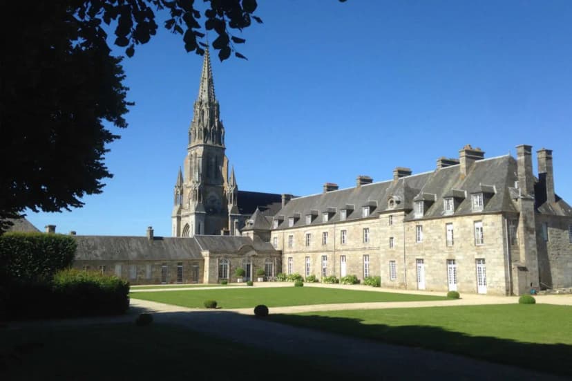 Château de Quintin — photo 1