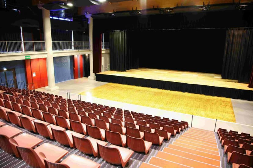 Palais des Congrès et des Spectacles — photo 1