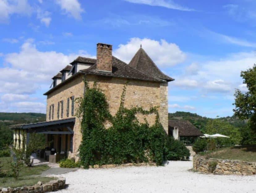 Hotel la Bastie d'Urfé — photo 1