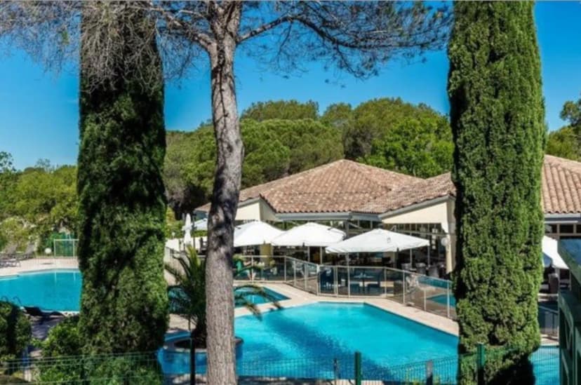 Garrigae Domaine de l'Esterel - hôtel restaurant & piscine — photo 1