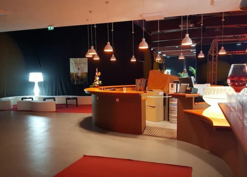 L'ESPACE 111 — photo 2