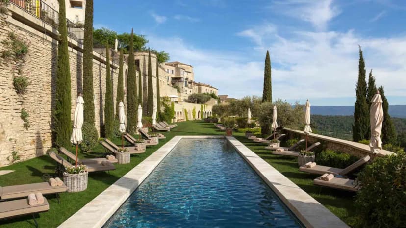 Airelles Gordes, La Bastide — photo 1