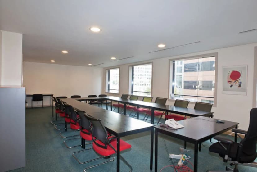 Regus Paris La Défense Tour CB21 — photo 3