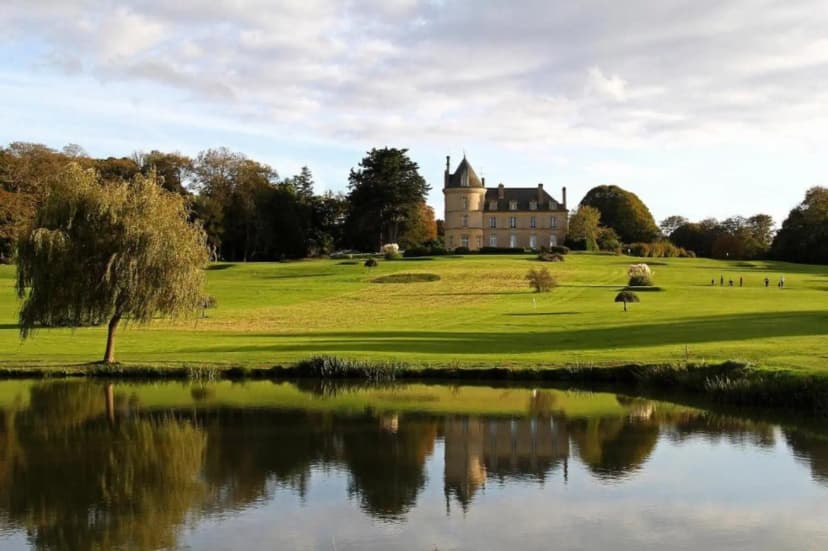 Château de Boisgelin - Hôtel & Restaurant Mathieu Kergourlay — photo 1