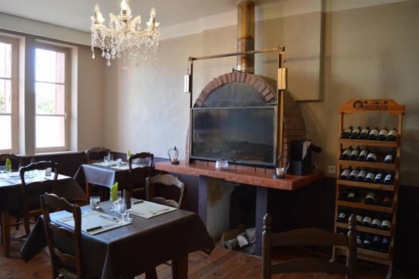 Restaurant-Hôtel Le Grand Monarque — photo 2