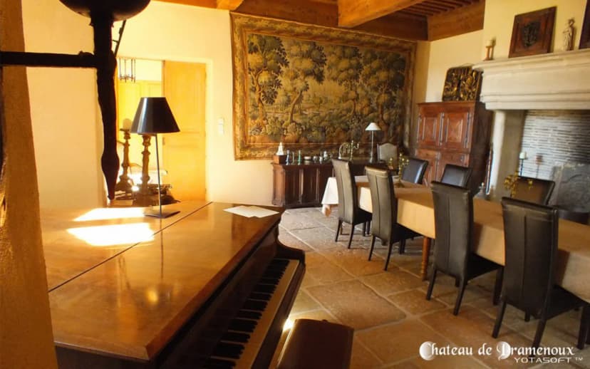 Chateau de Pramenoux — photo 2