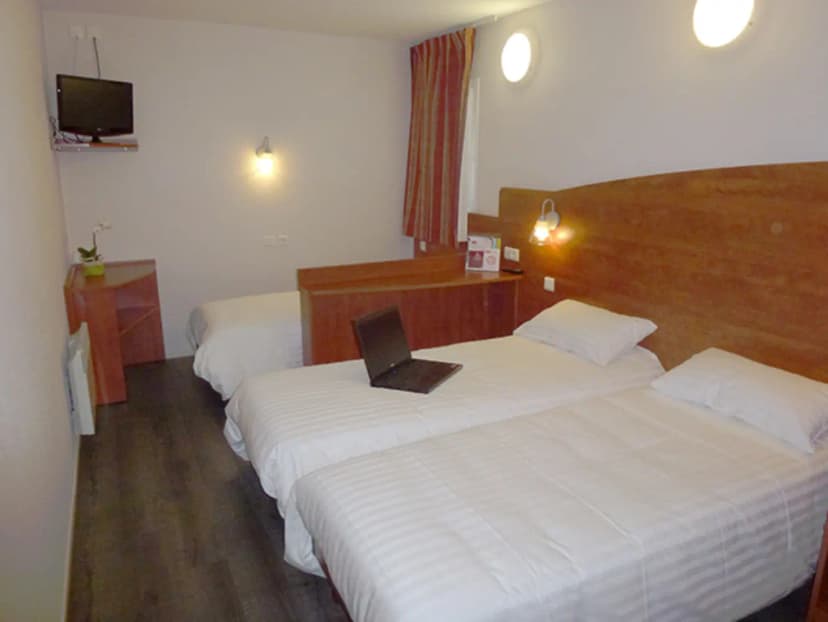 Brit Hotel Reims La Pompelle — photo 4