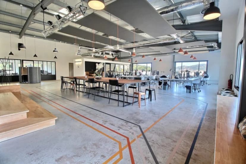 EMPIRE COWORK — photo 4