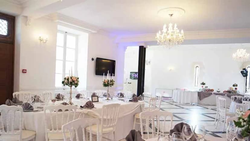 Château de Barbegal - Mariage Provence Château Chambres d'hôtes Séminaire Arles — photo 3