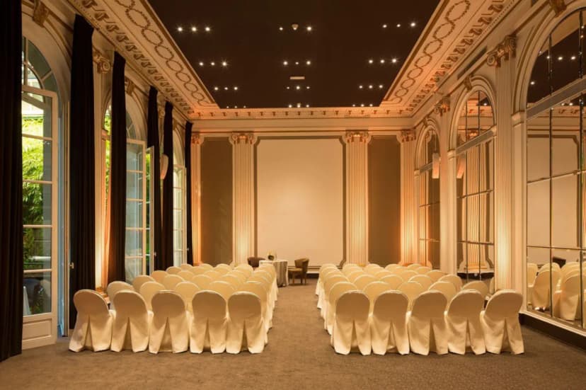 Pershing Hall Hotel — photo 1