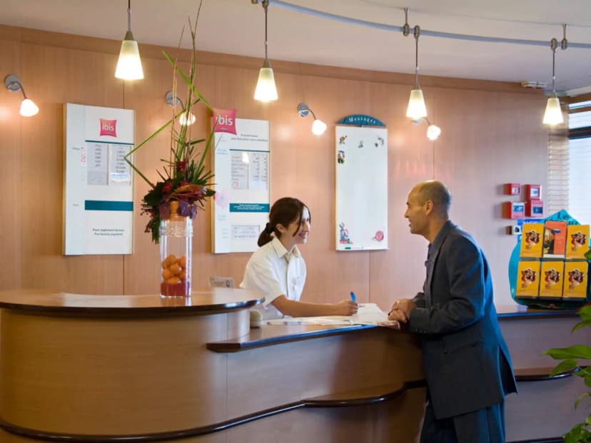Ibis Marseille Timone Hotel — photo 3