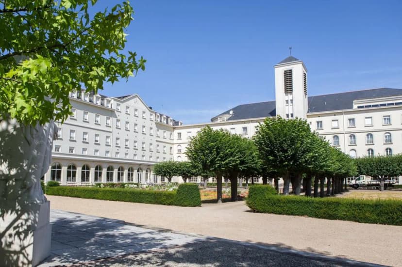 Bon Pasteur Inn — photo 1