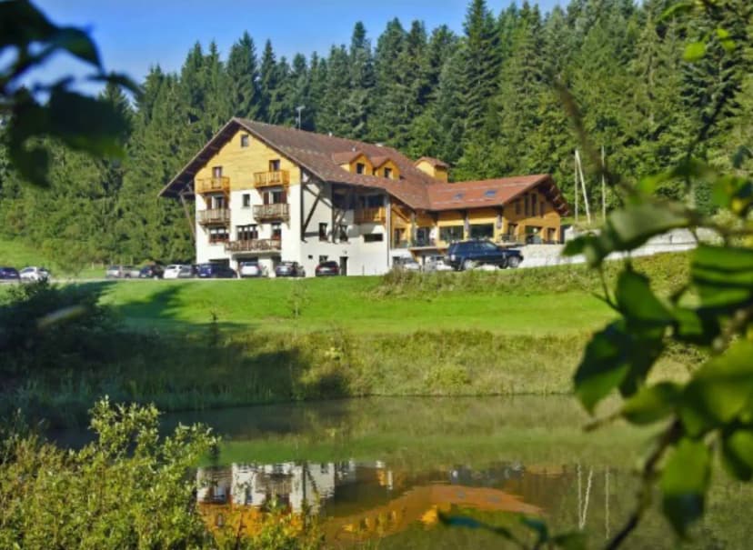 Restaurant SPA L'Etang Du Moulin - Hôtel L'Etang Du Moulin By Céline — photo 1