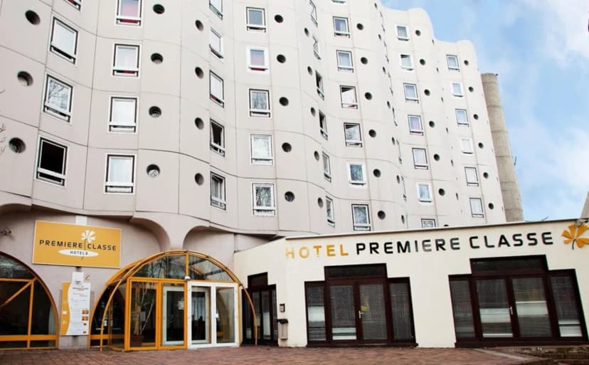 Hotel première classe — photo 1