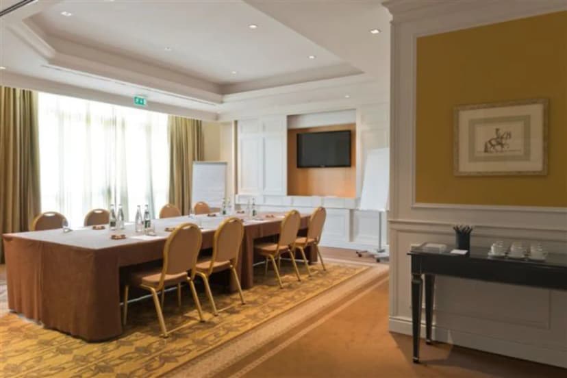 Château Hotel Mont Royal Chantilly ***** — photo 2