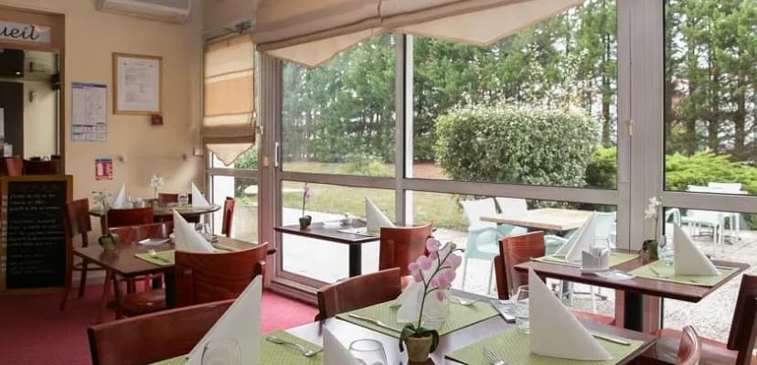 Brit Hotel Bordeaux Aéroport - Le Soretel — photo 3