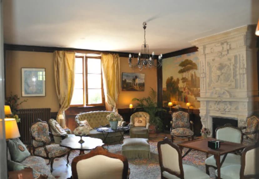 Votre Château de Famille / Château de Riveneuve du Bosc — photo 5