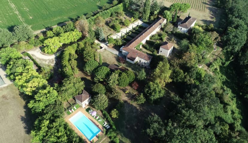 Domaine de la Brette - Gîtes, Roulottes, salles de réception dans le Gers — photo 1