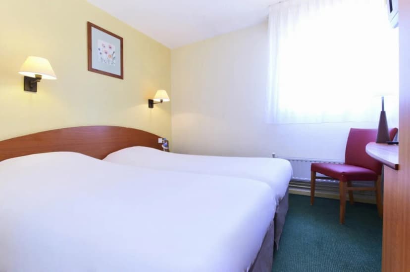Hôtel Kyriad Dunkerque Loon Plage — photo 4