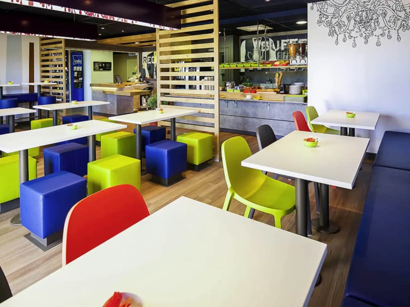 ibis budget Saint-Martin-de-Crau Porte de Camargue — photo 2