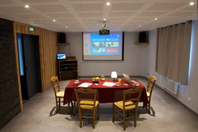 Hotel Restaurant Du Haut Du Roc — photo 2