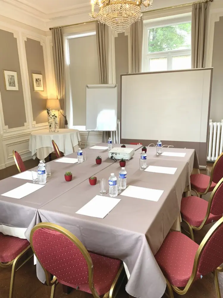 6 Enclos de l'Évêché — photo 2