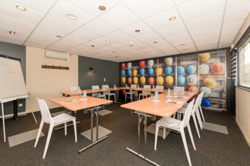 Brit Hotel Confort La Rochelle-Bistrot Les Temps Modernes — photo 3