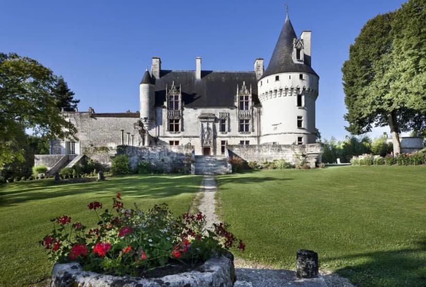 Château de Crazannes — photo 1
