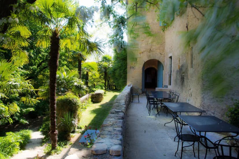 Château D'uzer : Maison D'hôtes, D'amis, De Famille — photo 1